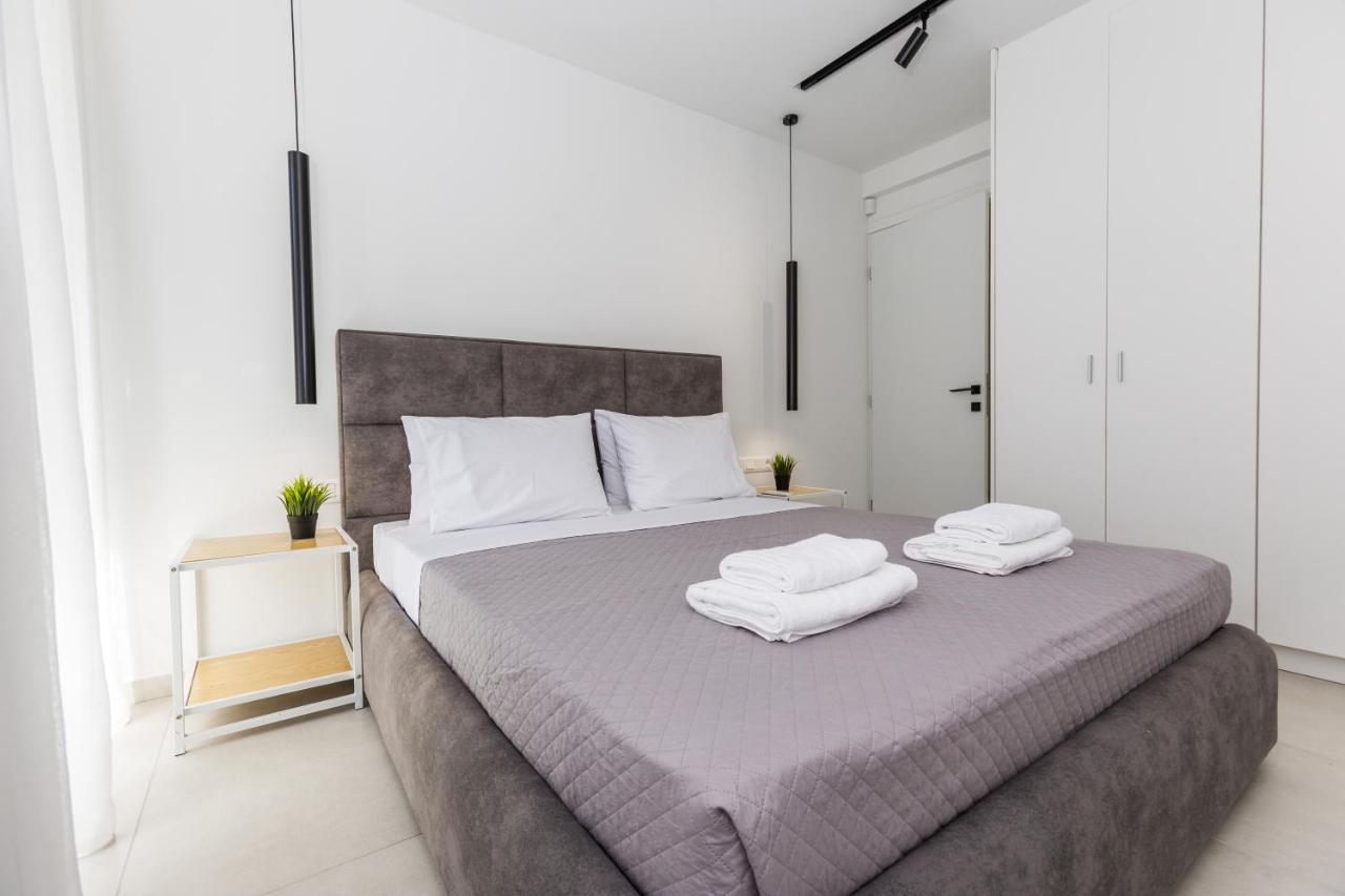 Vári Varkiza Luxury Suites By Raise מראה חיצוני תמונה