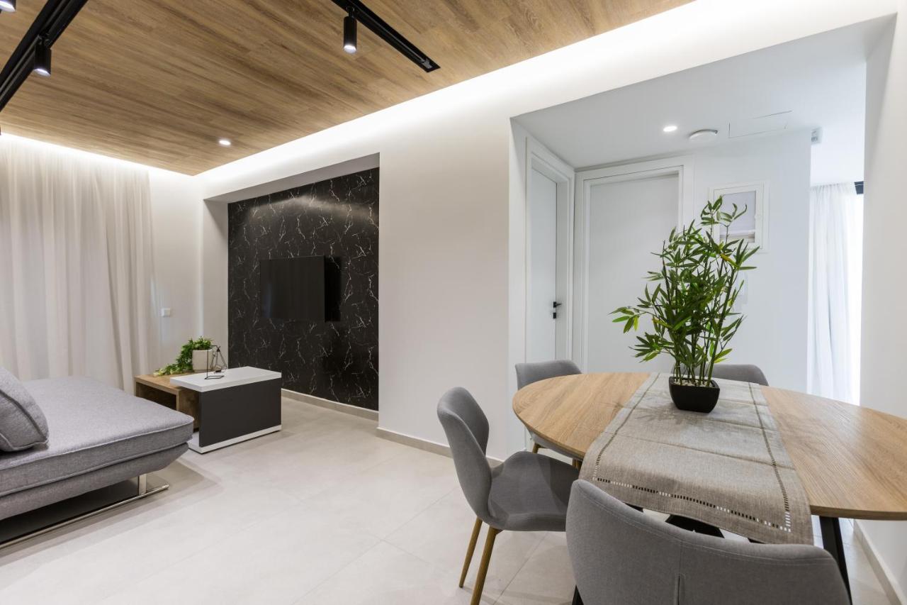 Vári Varkiza Luxury Suites By Raise מראה חיצוני תמונה