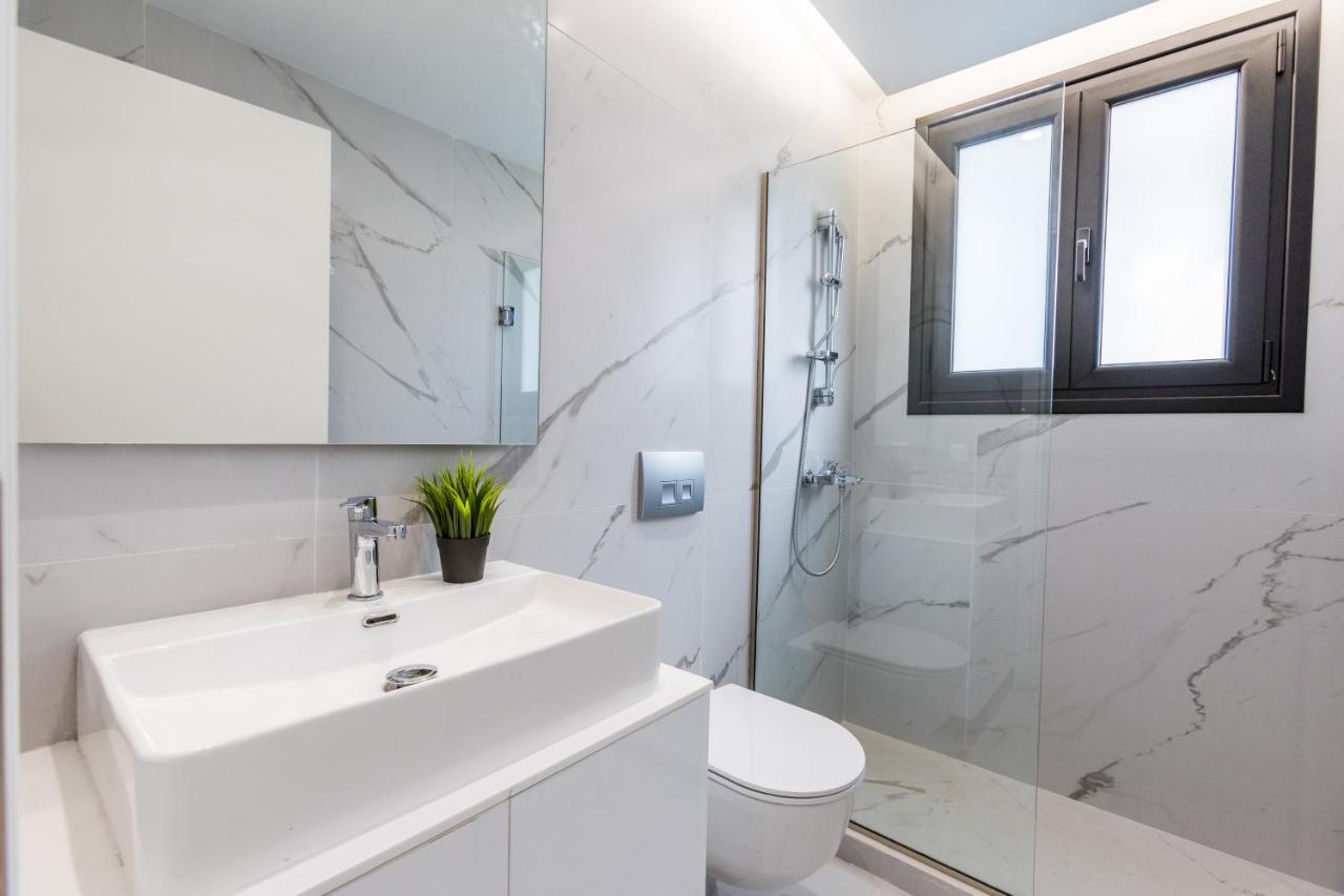 Vári Varkiza Luxury Suites By Raise מראה חיצוני תמונה
