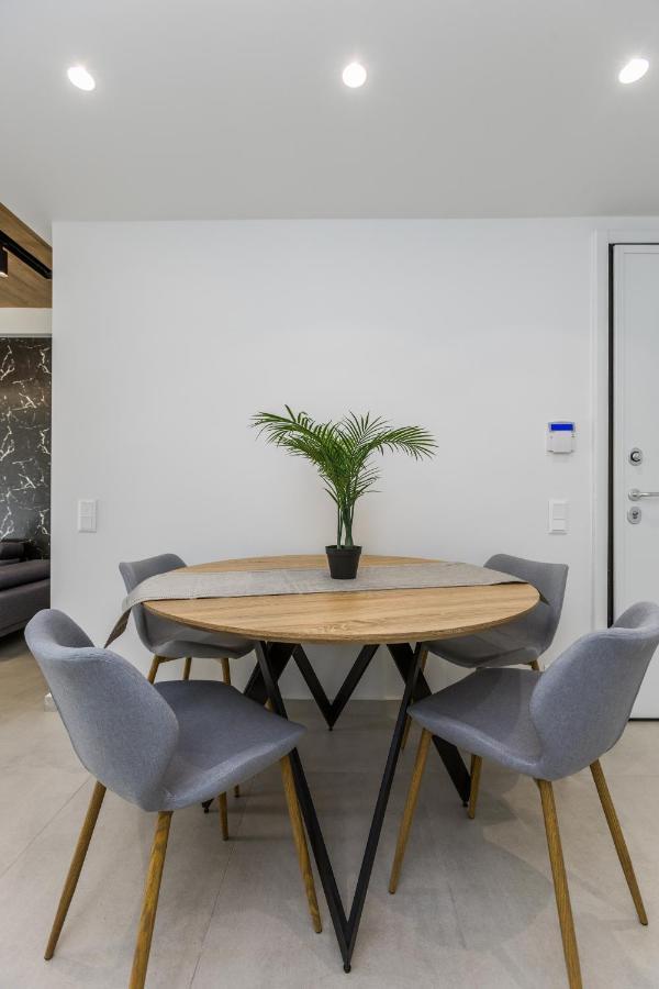 Vári Varkiza Luxury Suites By Raise מראה חיצוני תמונה