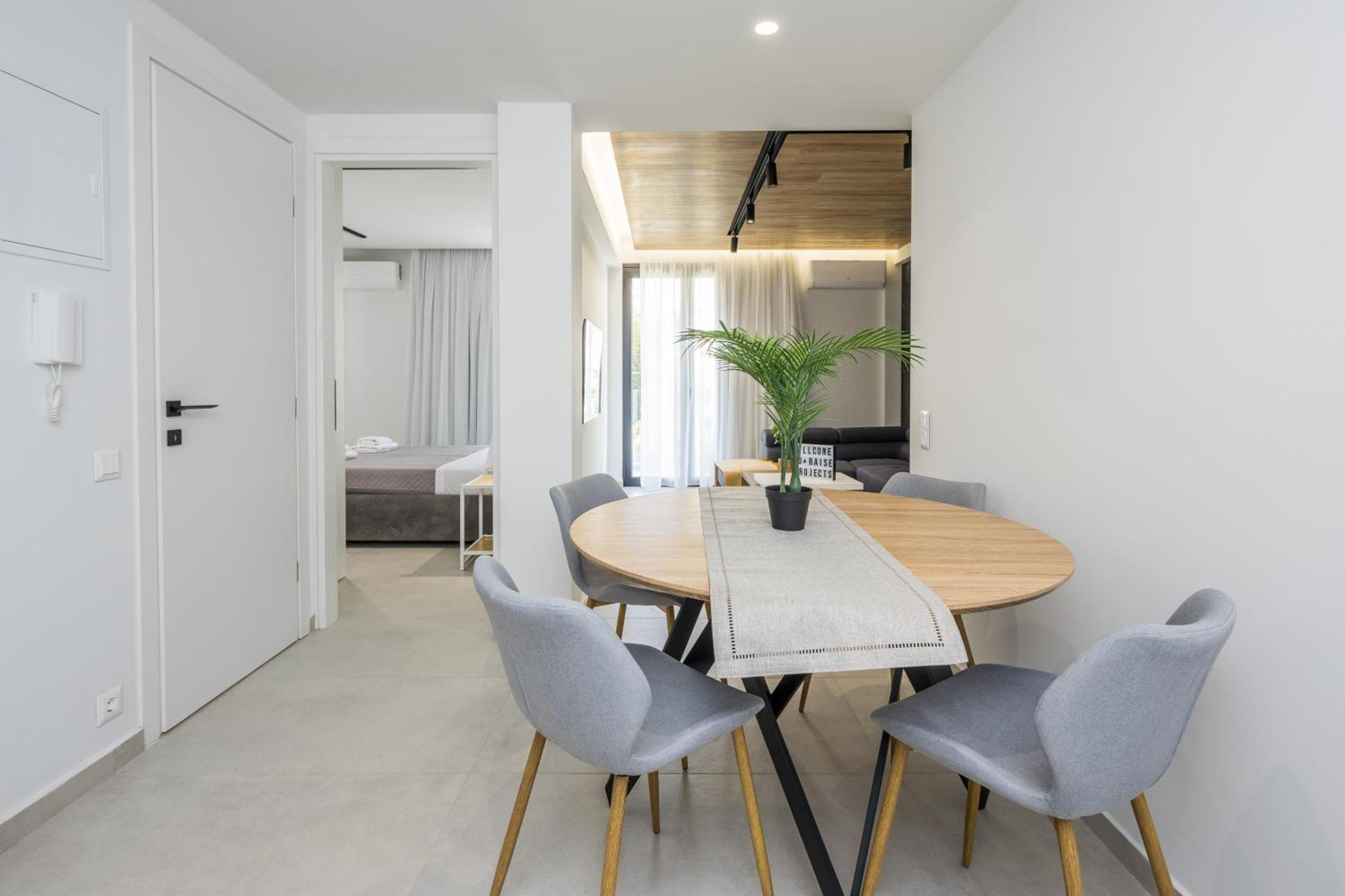 Vári Varkiza Luxury Suites By Raise מראה חיצוני תמונה
