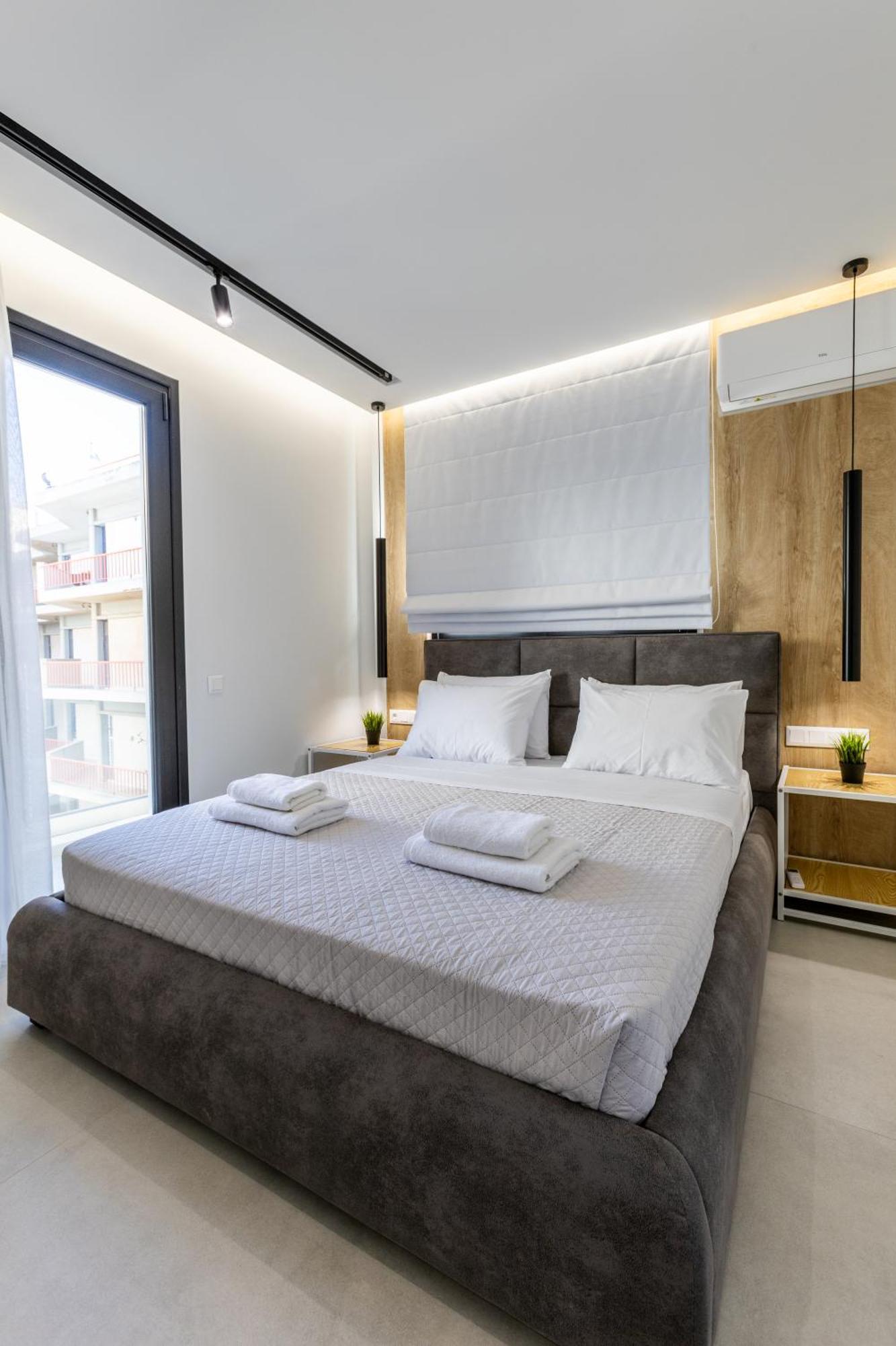 Vári Varkiza Luxury Suites By Raise מראה חיצוני תמונה