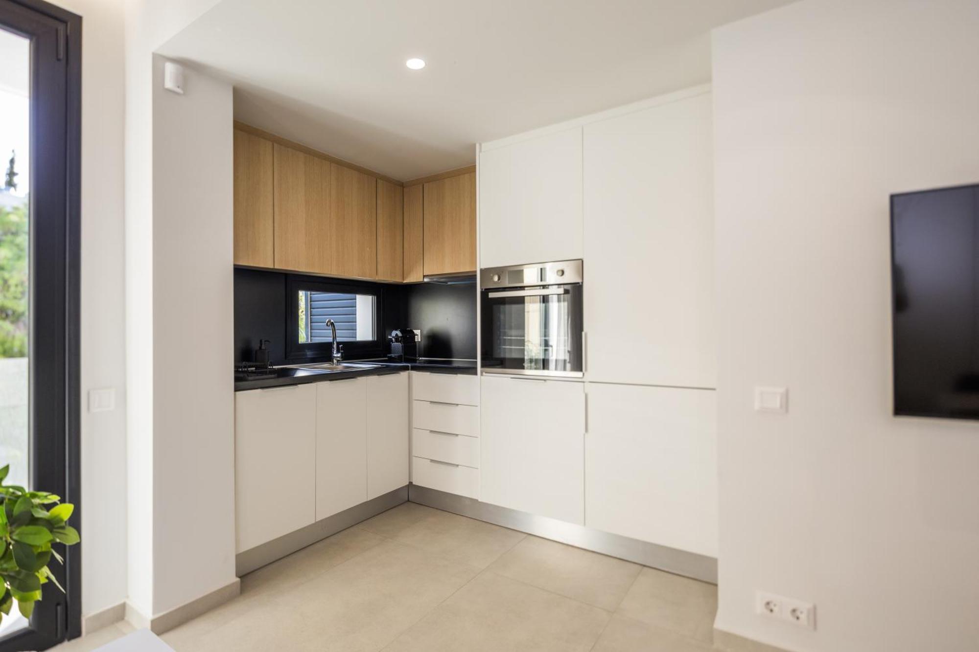 Vári Varkiza Luxury Suites By Raise מראה חיצוני תמונה