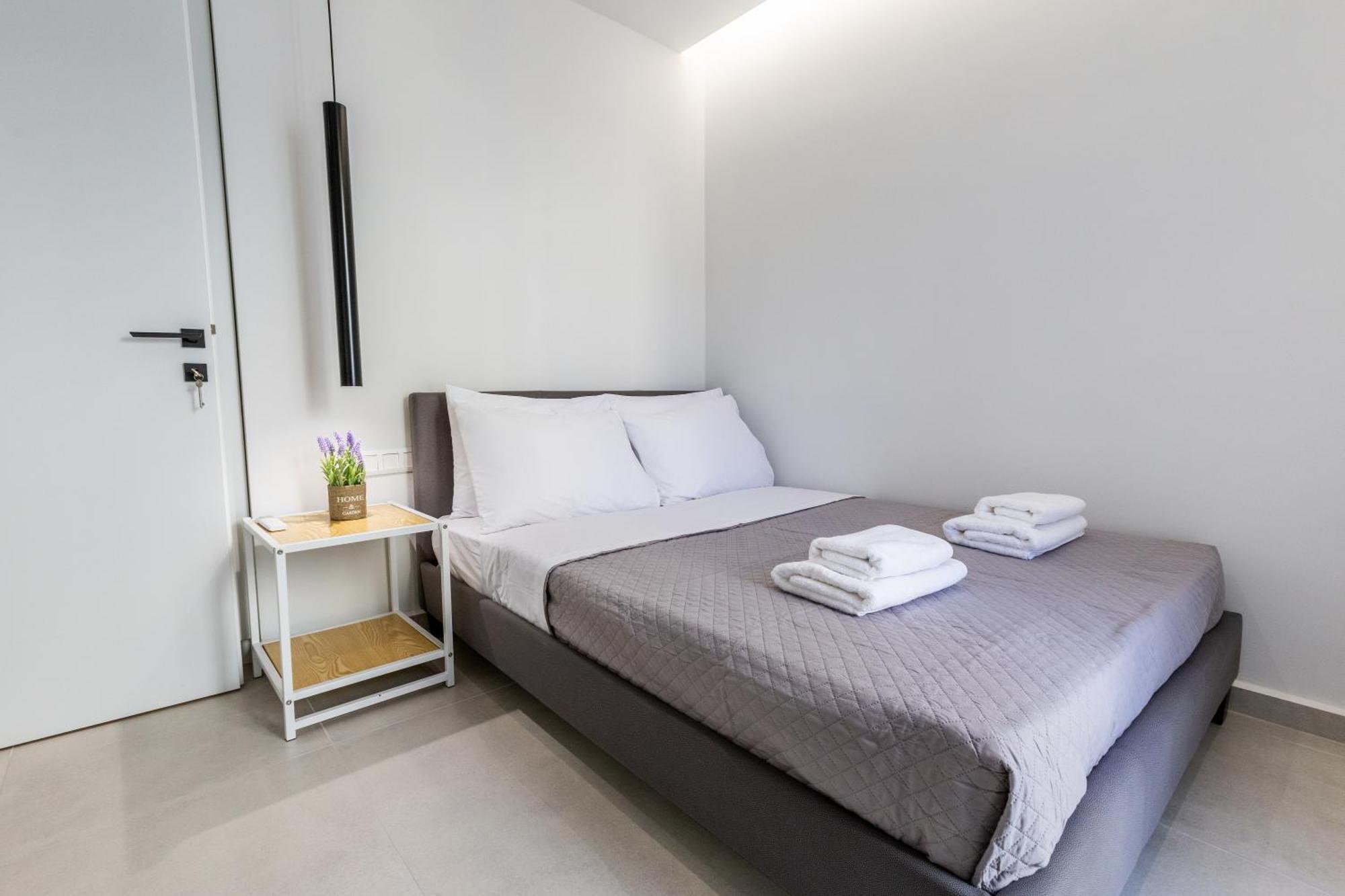 Vári Varkiza Luxury Suites By Raise מראה חיצוני תמונה